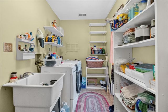 1939 Latta Street, South Whitehall Twp, PA 18104