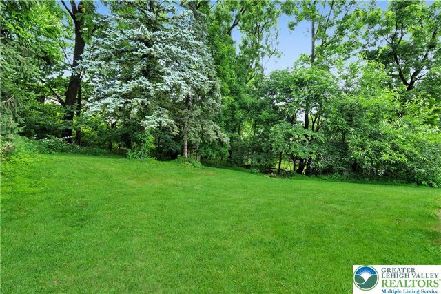 1939 Latta Street, South Whitehall Twp, PA 18104