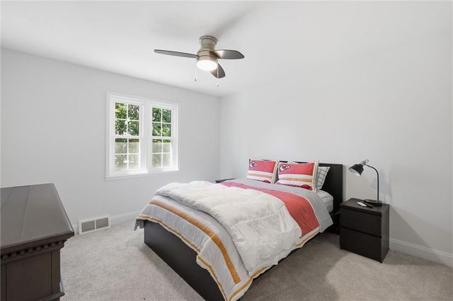 1536 Alvamar Drive, Lawrence, KS 66047