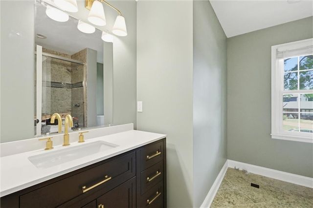 1536 Alvamar Drive, Lawrence, KS 66047
