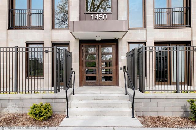 1450 Townsend Street, Detroit, MI 48214