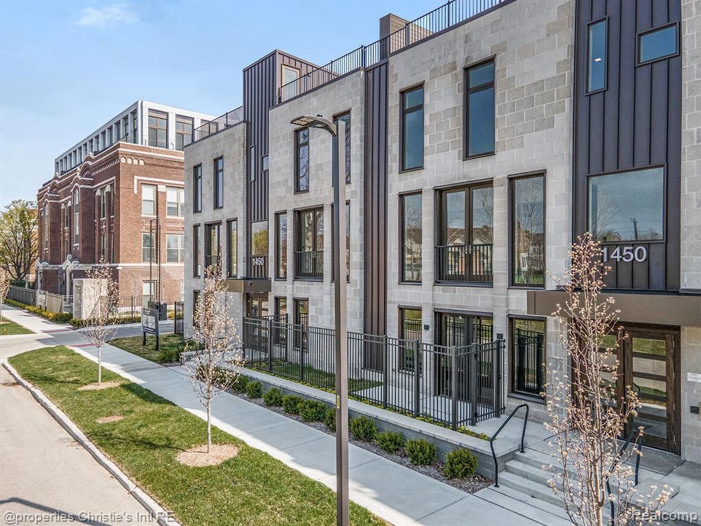 1450 Townsend Street, Detroit, MI 48214