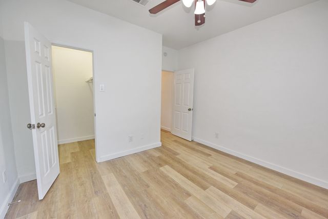 3701 Cedarplaza Lane 205, Dallas, TX 75209