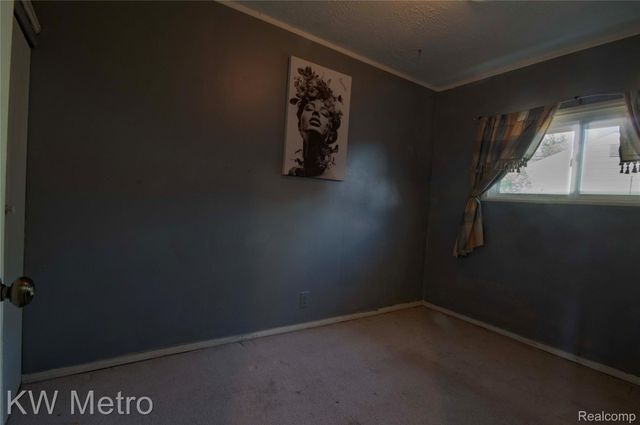 25405 Miracle Drive, Madison Heights, MI 48071