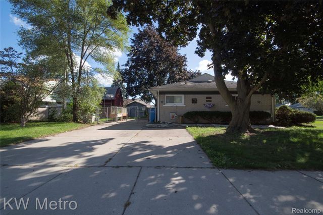 25405 Miracle Drive, Madison Heights, MI 48071