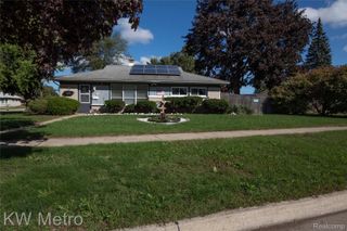 25405 Miracle Drive, Madison Heights, MI 48071