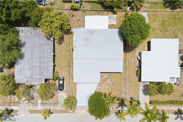 3026 2nd ST, Fort Myers, FL 33916