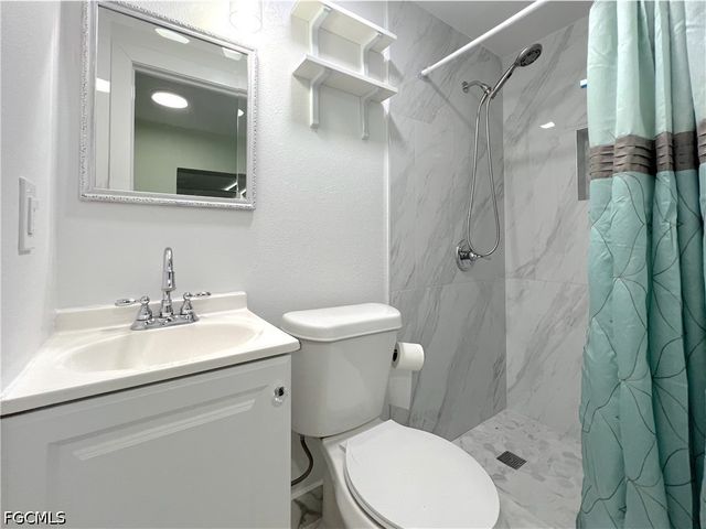 3026 2nd ST, Fort Myers, FL 33916
