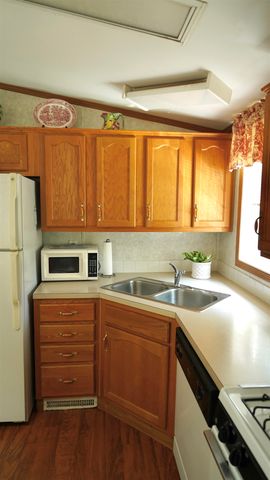 132A Robin Hood Drive, Exeter, NH 03833
