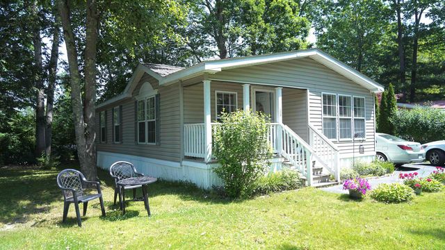 132A Robin Hood Drive, Exeter, NH 03833