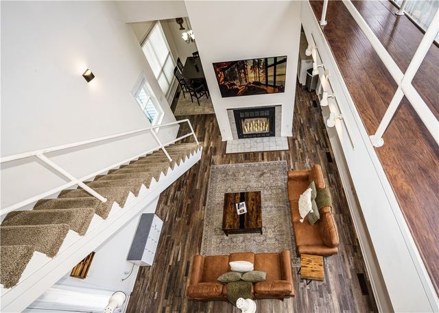 1 Drennon Drive, Eureka Springs, AR 72632