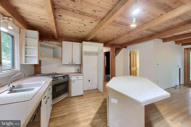355 ARBOR RD, Lancaster, PA 17601