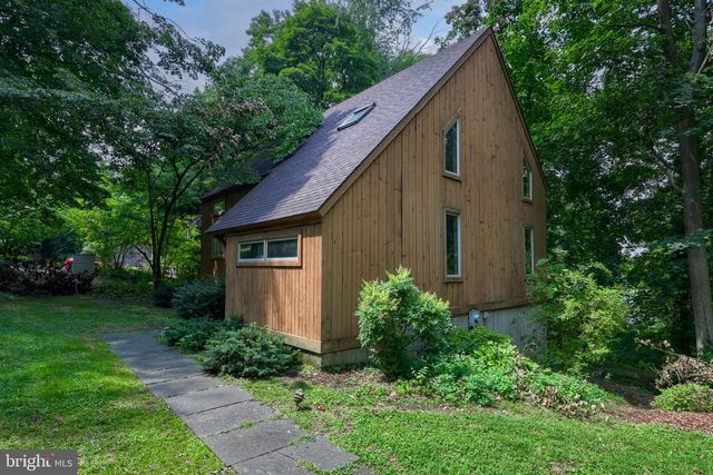 355 ARBOR RD, Lancaster, PA 17601