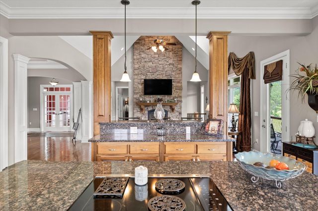 554 Castle Drive, Trenton, GA 30752