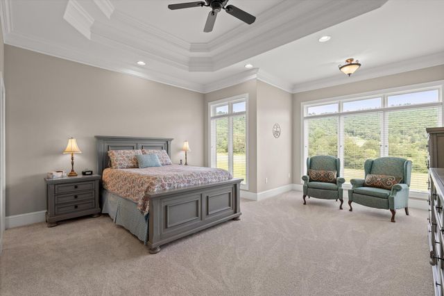 554 Castle Drive, Trenton, GA 30752