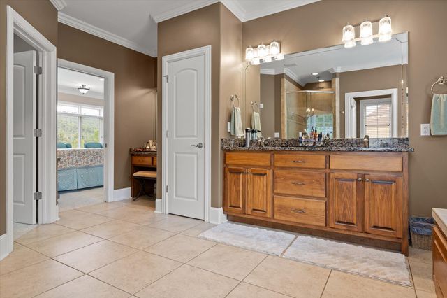 554 Castle Drive, Trenton, GA 30752