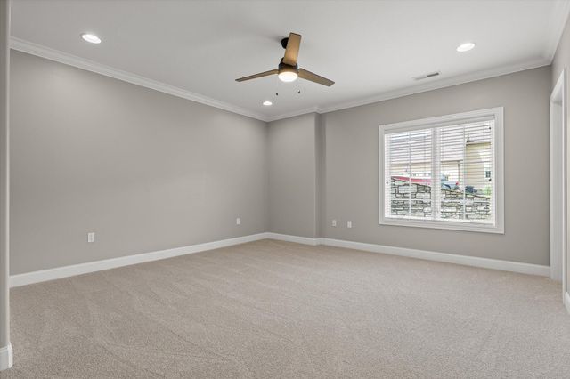 554 Castle Drive, Trenton, GA 30752
