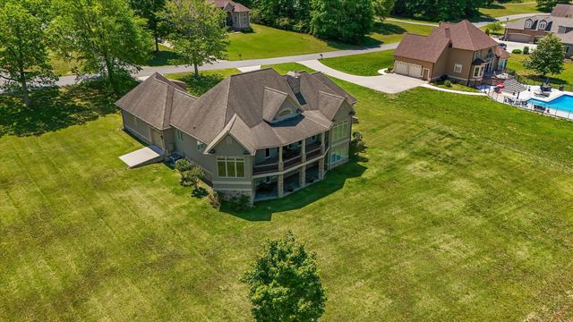 554 Castle Drive, Trenton, GA 30752