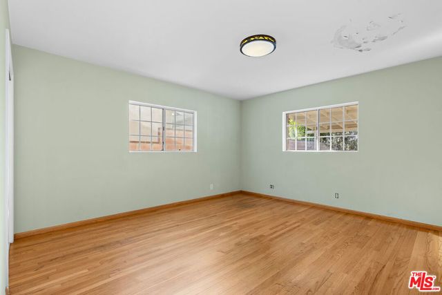 7039 Wortser Avenue, North Hollywood, CA 91605