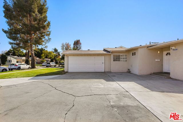 7039 Wortser Avenue, North Hollywood, CA 91605