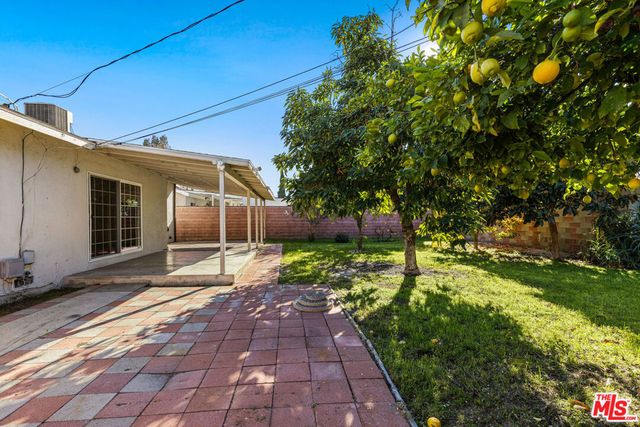 7039 Wortser Avenue, North Hollywood, CA 91605
