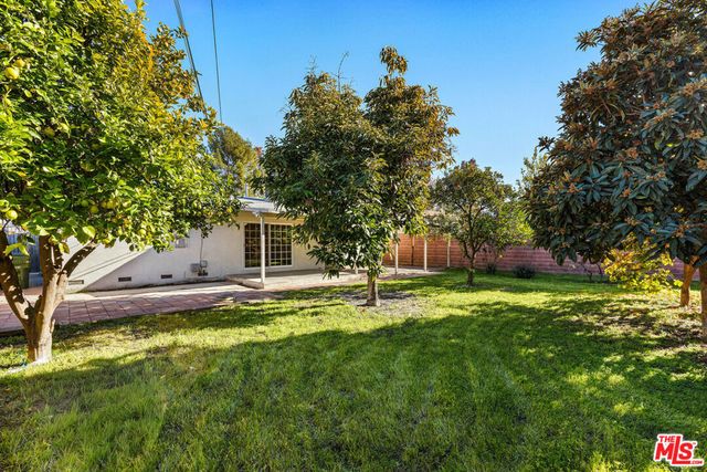 7039 Wortser Avenue, North Hollywood, CA 91605