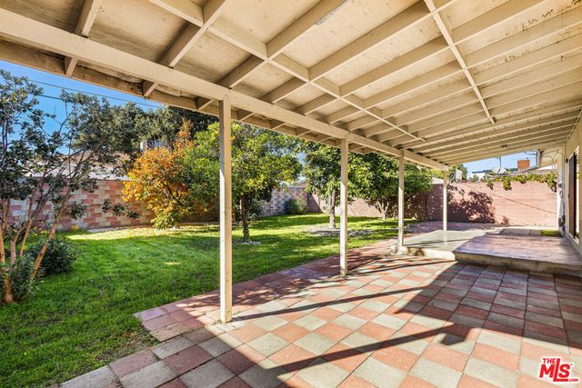 7039 Wortser Avenue, North Hollywood, CA 91605