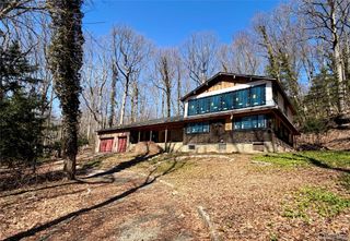 19 Tiffany Road, Oyster Bay, NY 11771