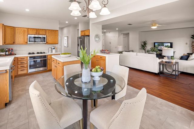 405 Lilypond Ln, Lincoln, CA 95648