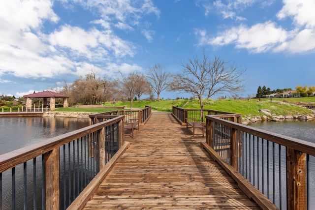 405 Lilypond Ln, Lincoln, CA 95648