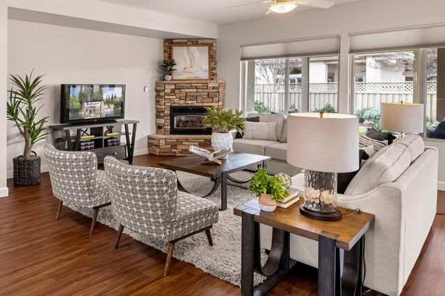 405 Lilypond Ln, Lincoln, CA 95648