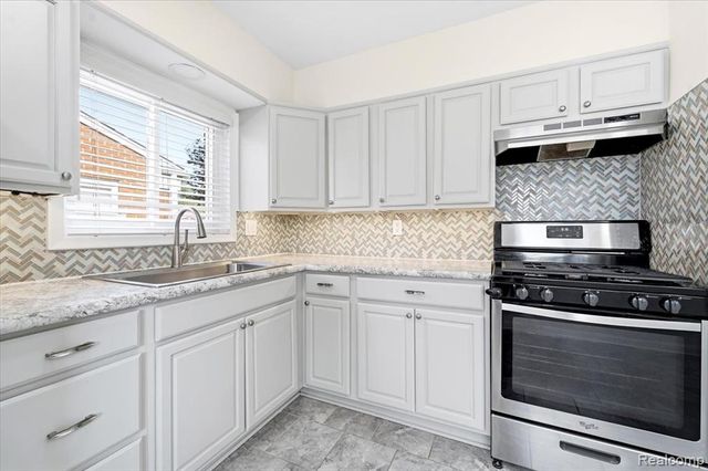 13231 Spruce Street, Southgate, MI 48195