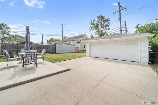 13231 Spruce Street, Southgate, MI 48195