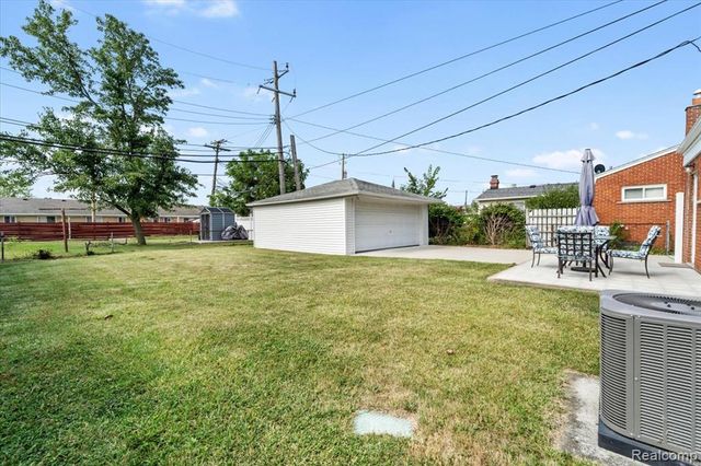 13231 Spruce Street, Southgate, MI 48195
