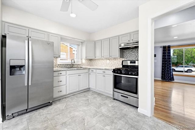 13231 Spruce Street, Southgate, MI 48195