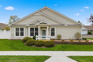 12511 Rock Island Trail, Huntley, IL 60142