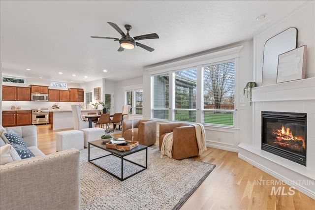 5363 N Red Hills Place, Meridian, ID 83646