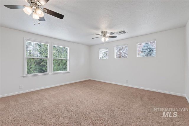 5363 N Red Hills Place, Meridian, ID 83646