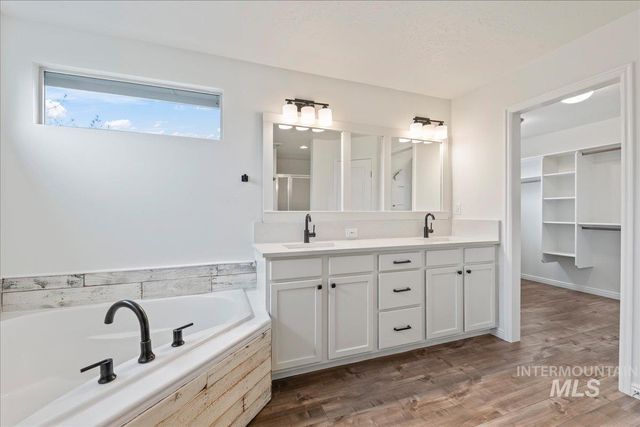 5363 N Red Hills Place, Meridian, ID 83646