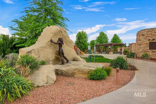 5363 N Red Hills Place, Meridian, ID 83646