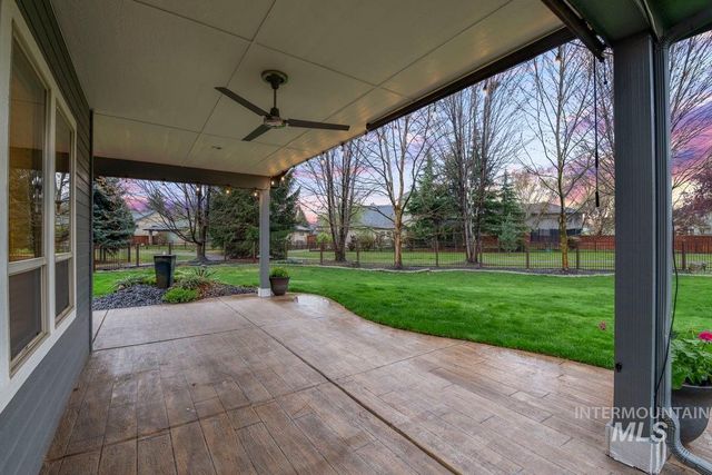 5363 N Red Hills Place, Meridian, ID 83646