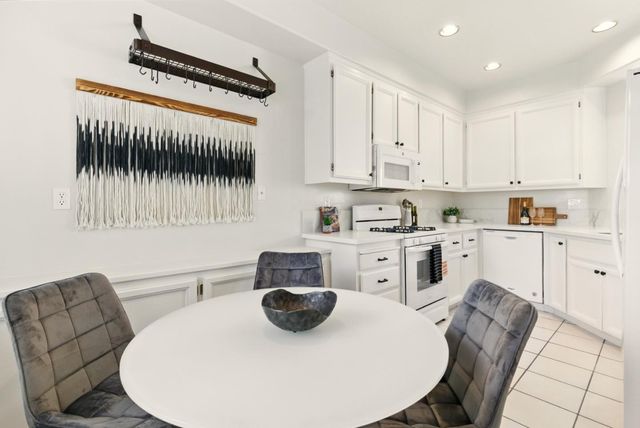 583 Shoal Circle, Redwood Shores, CA 94065