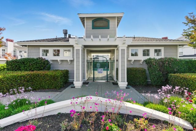 583 Shoal Circle, Redwood Shores, CA 94065