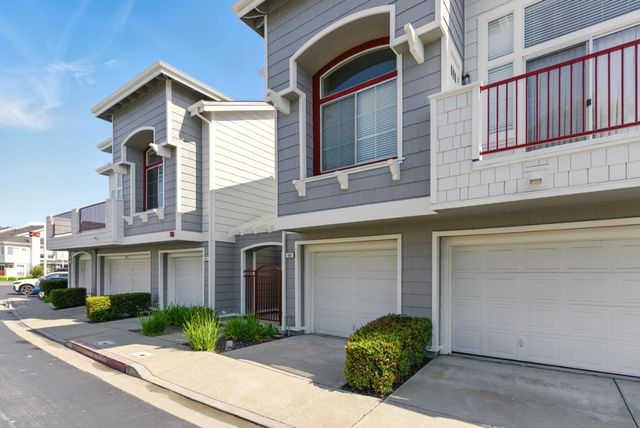 583 Shoal Circle, Redwood Shores, CA 94065