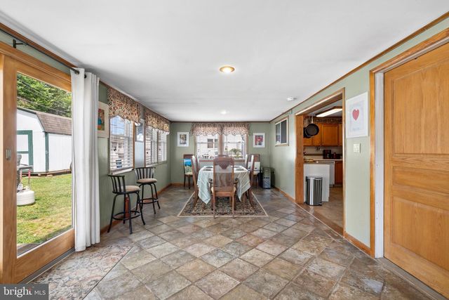 7 MISTY PINE RD, Levittown, PA 19056