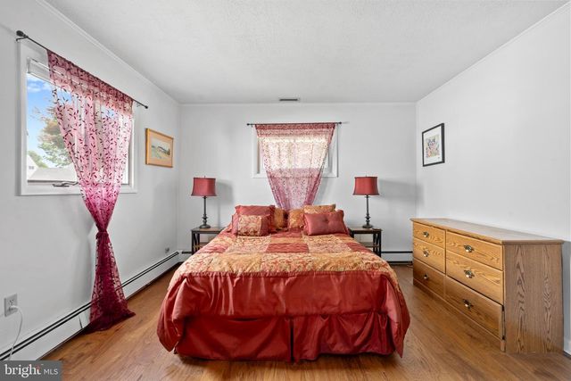 7 MISTY PINE RD, Levittown, PA 19056