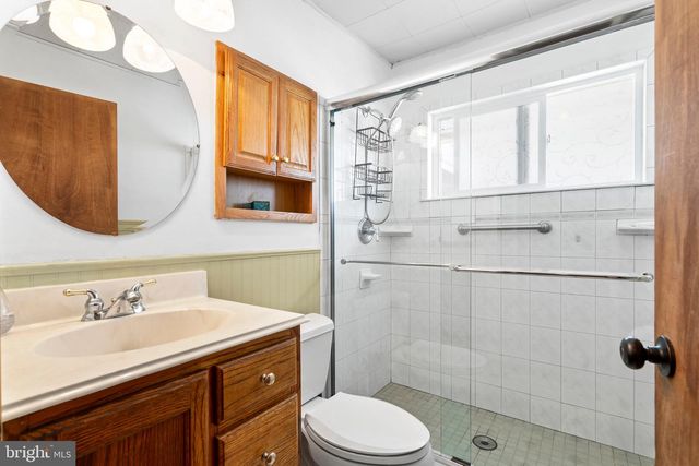 7 MISTY PINE RD, Levittown, PA 19056
