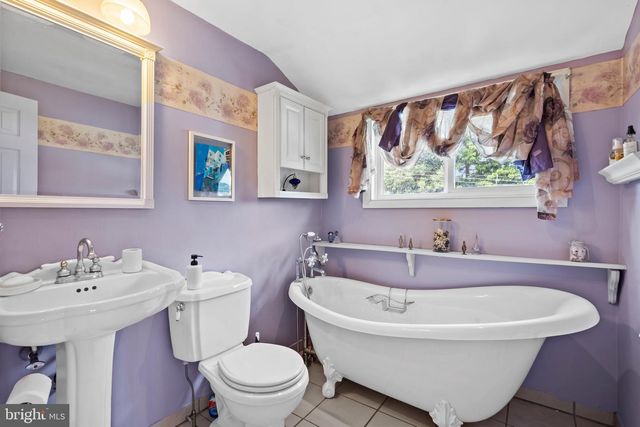 7 MISTY PINE RD, Levittown, PA 19056