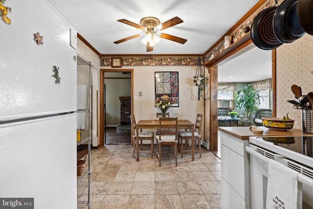 7 MISTY PINE RD, Levittown, PA 19056
