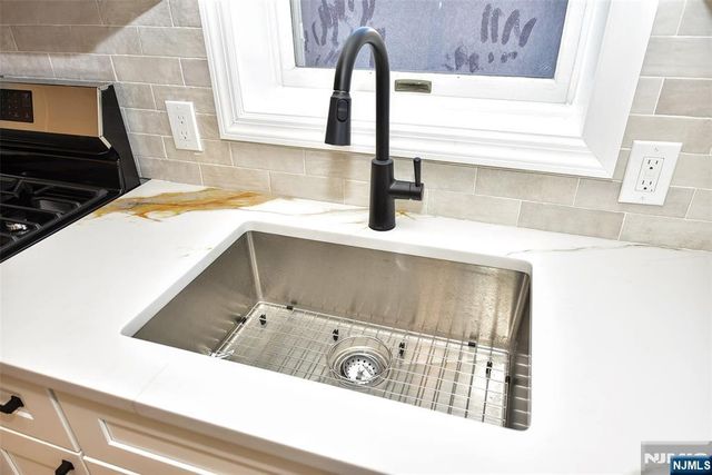 383 Lafayette Avenue 1st Floor, Hawthorne, NJ 07506